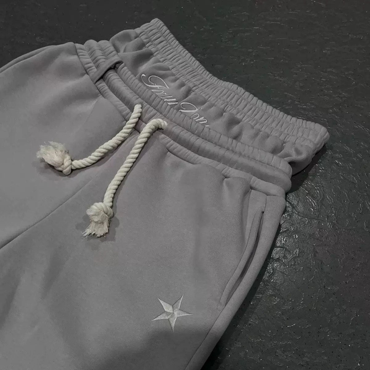 Nuvé Jogger
