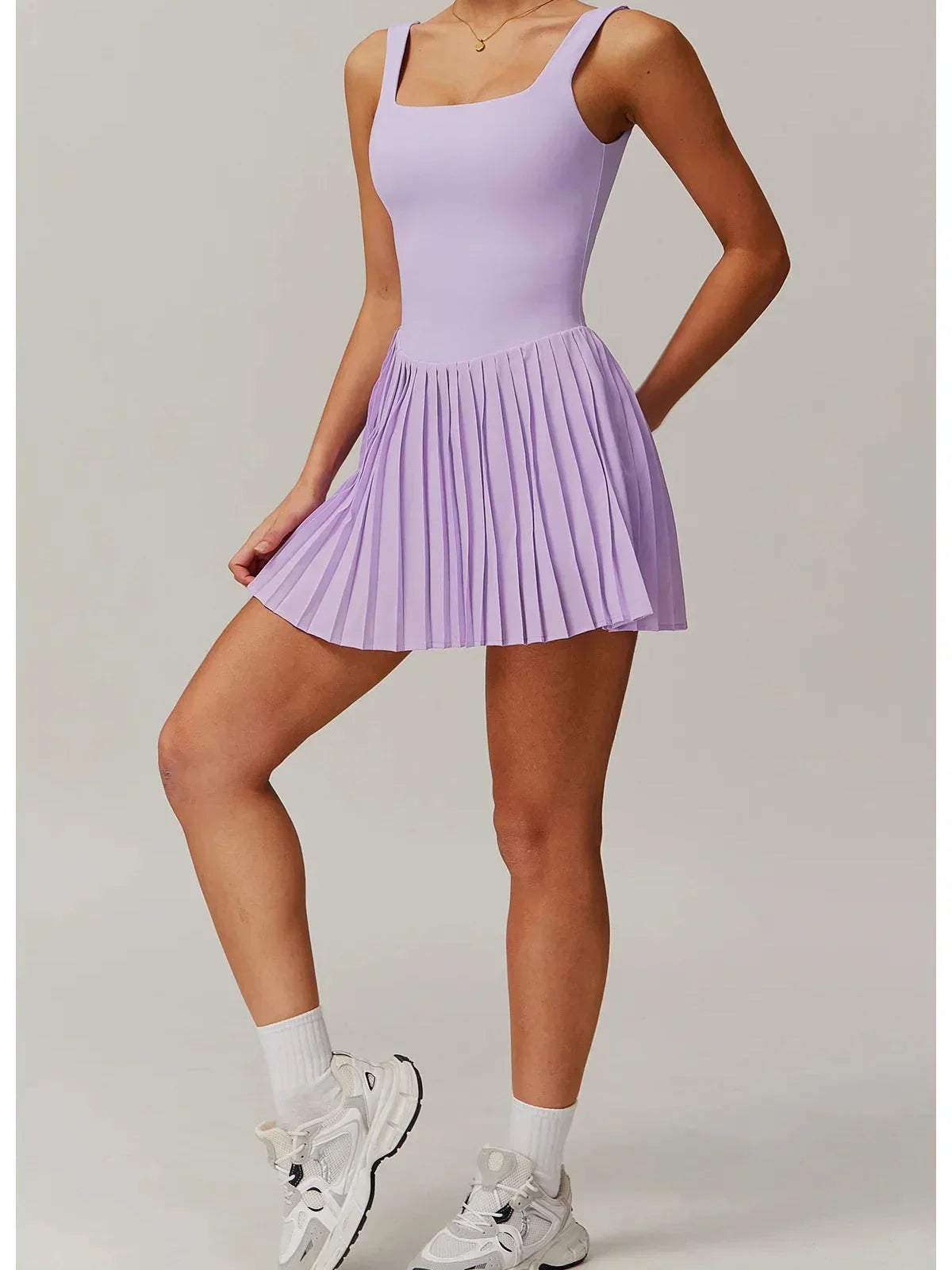 Sportieve Damesjurk – Elegant & Functioneel